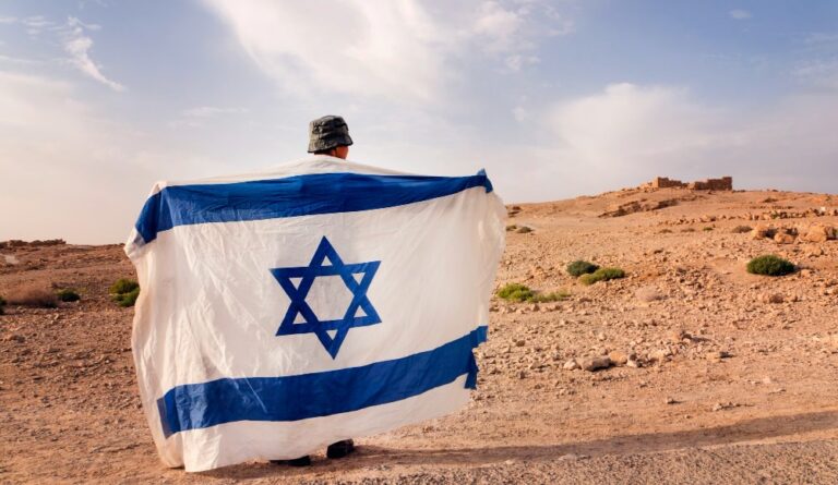 מה זה להיות ישראלי או יהודי היום – האדם מחפש זהות